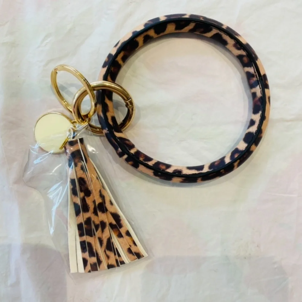 Key Chain Wrist Purse Charm Leopard Print NWT